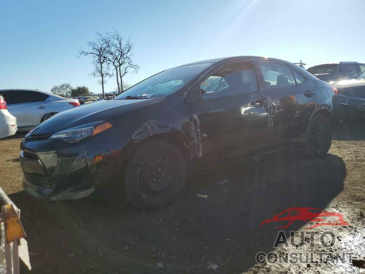 TOYOTA COROLLA 2018 - 5YFBURHE8JP825986