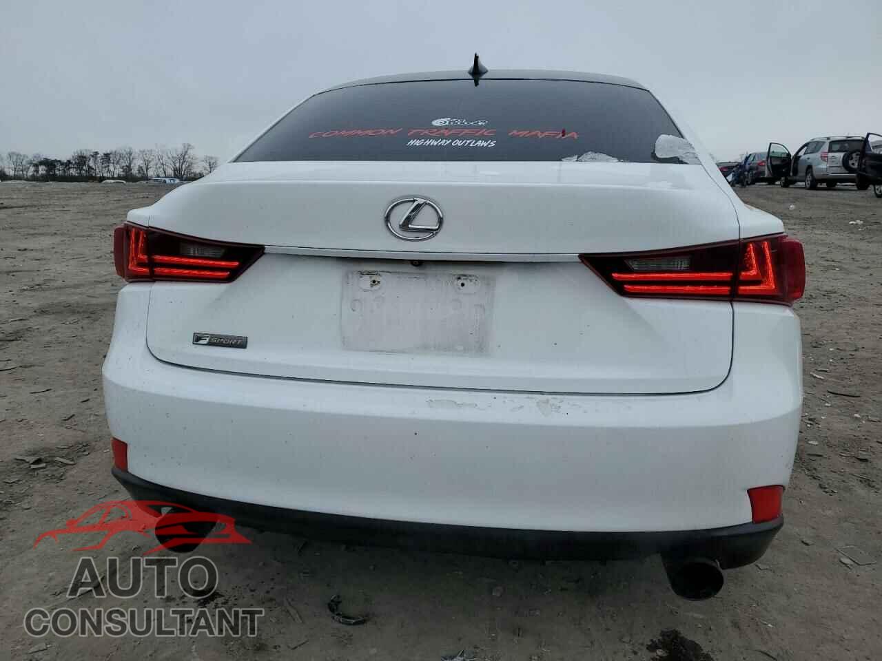 LEXUS IS 2015 - JTHBF1D23F5067422