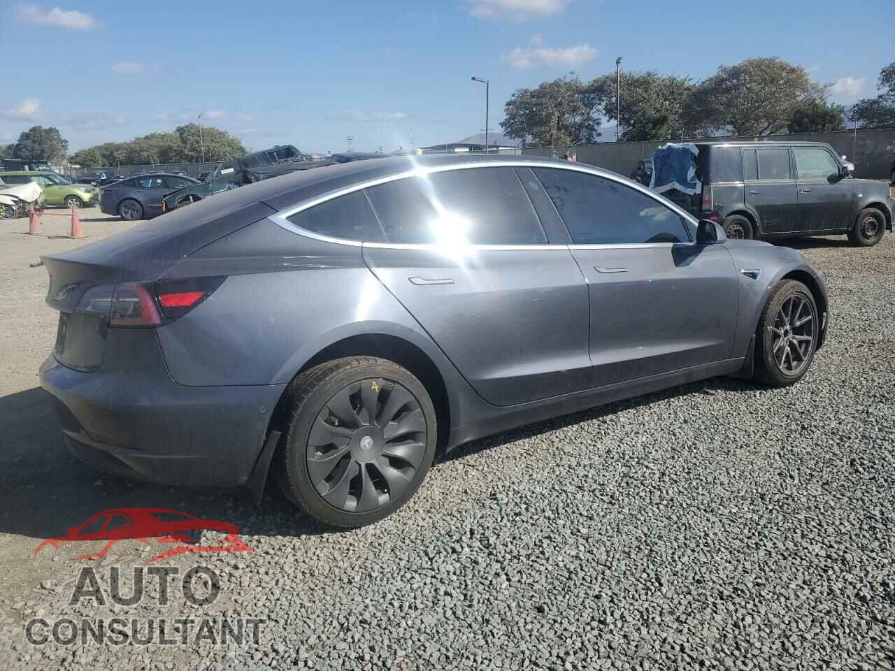 TESLA MODEL 3 2018 - 5YJ3E1EA2JF043070