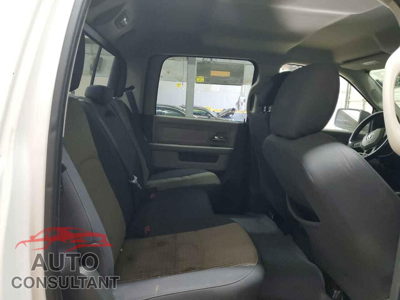 DODGE RAM 1500 2012 - 1C6RD7LTXCS155889