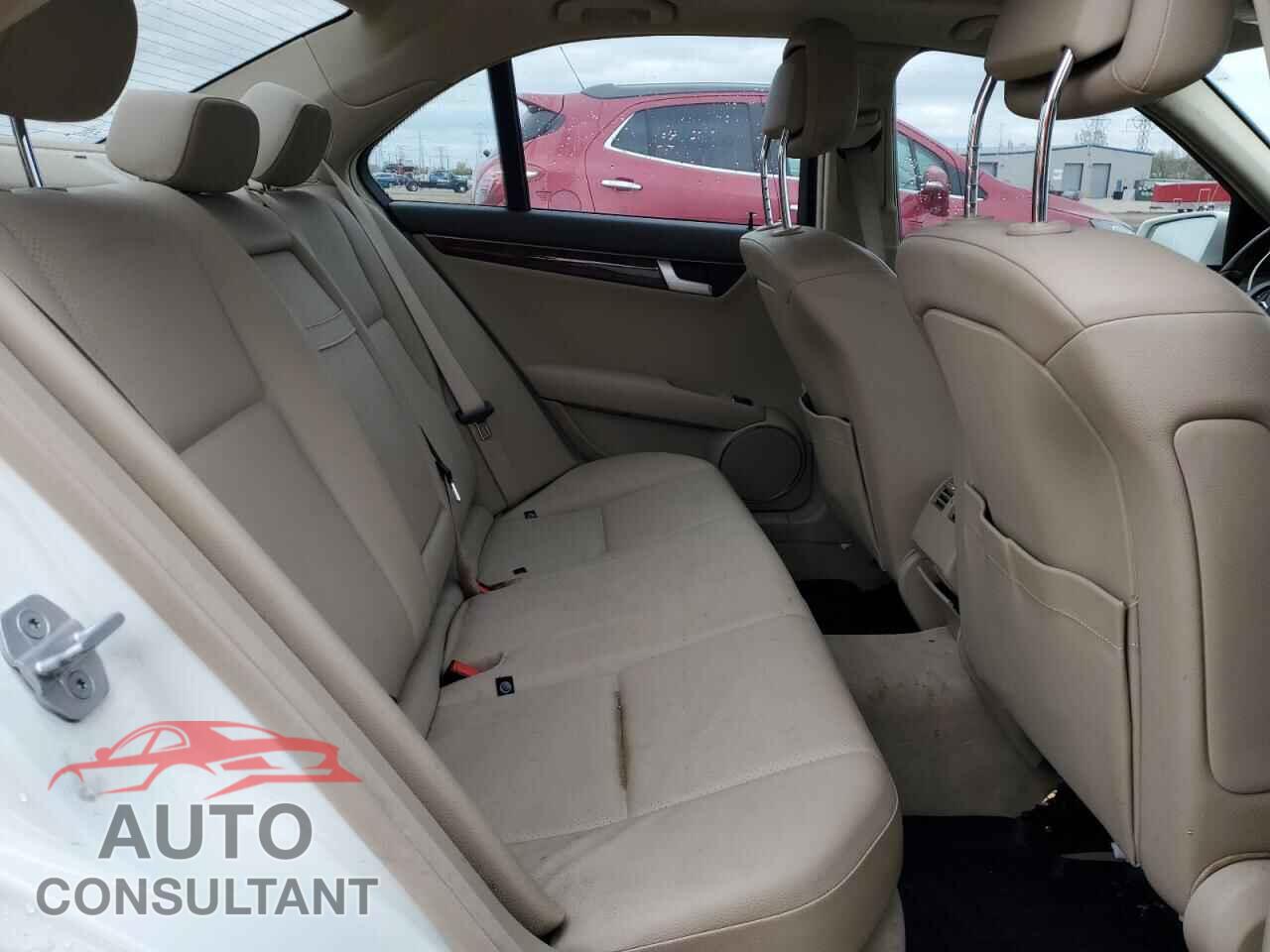 MERCEDES-BENZ C-CLASS 2012 - WDDGF8BB3CR193485