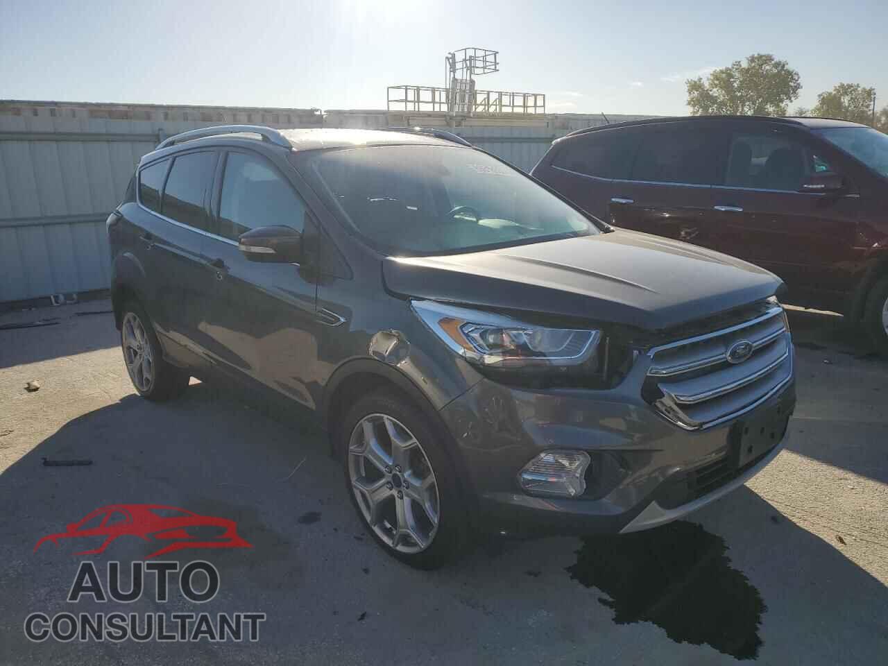FORD ESCAPE 2017 - 1FMCU9JD0HUD20183
