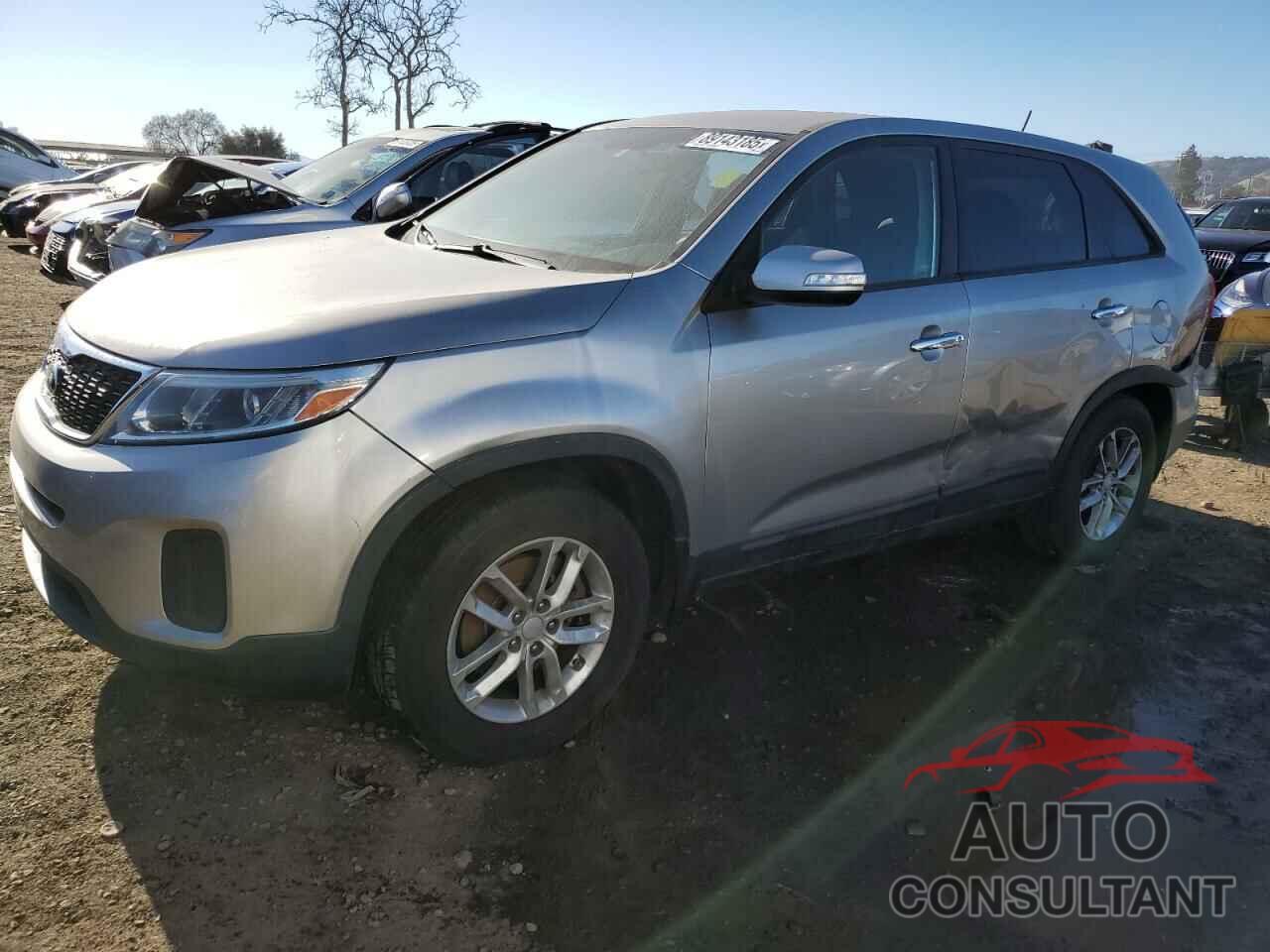 KIA SORENTO 2015 - 5XYKT3A64FG595815