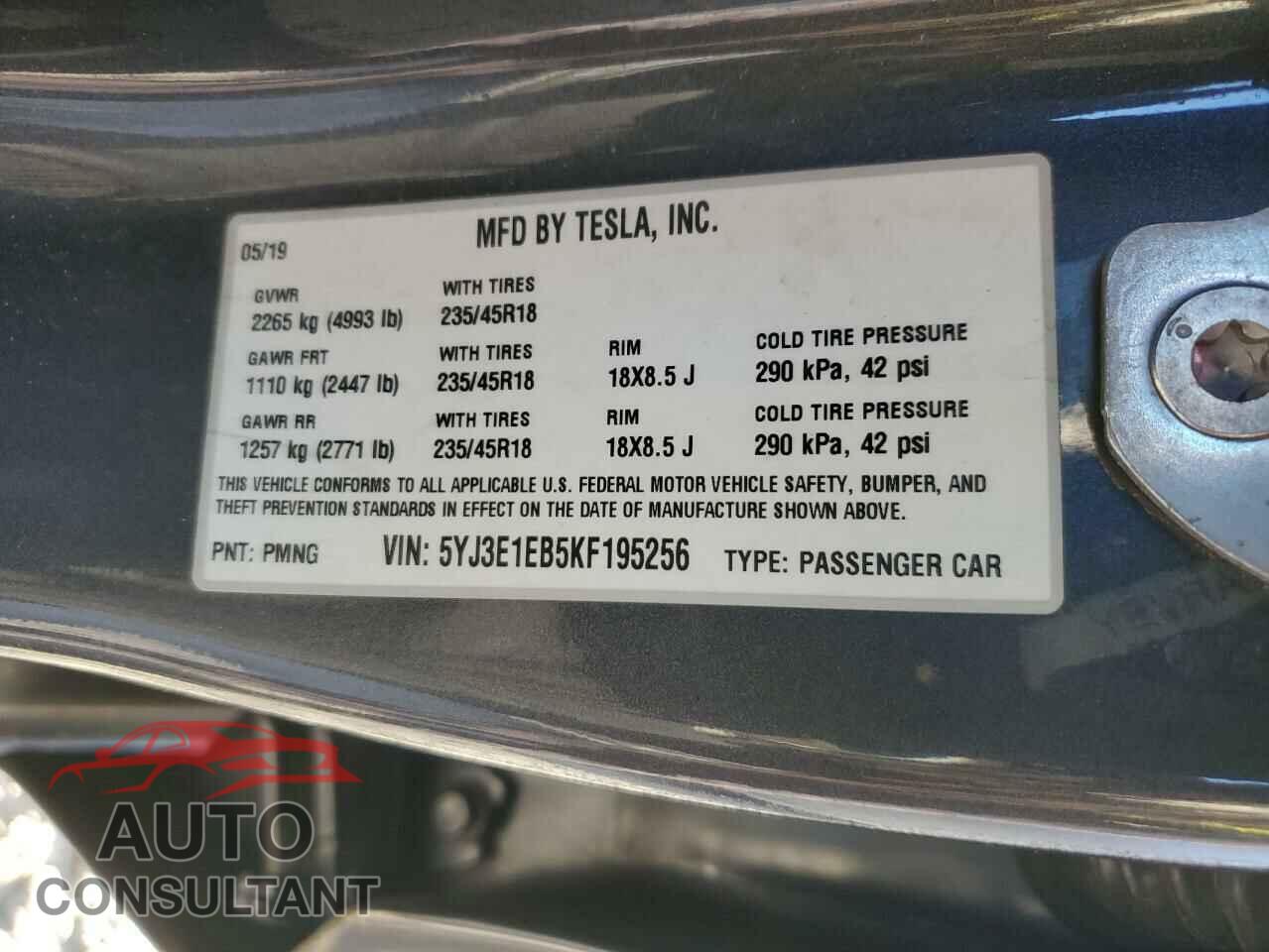 TESLA MODEL 3 2019 - 5YJ3E1EB5KF195256