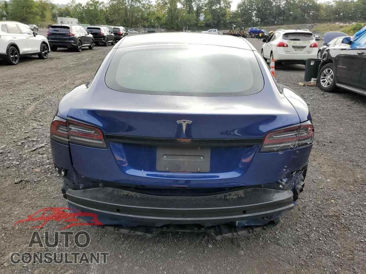 TESLA MODEL S 2022 - 5YJSA1E53NF486652