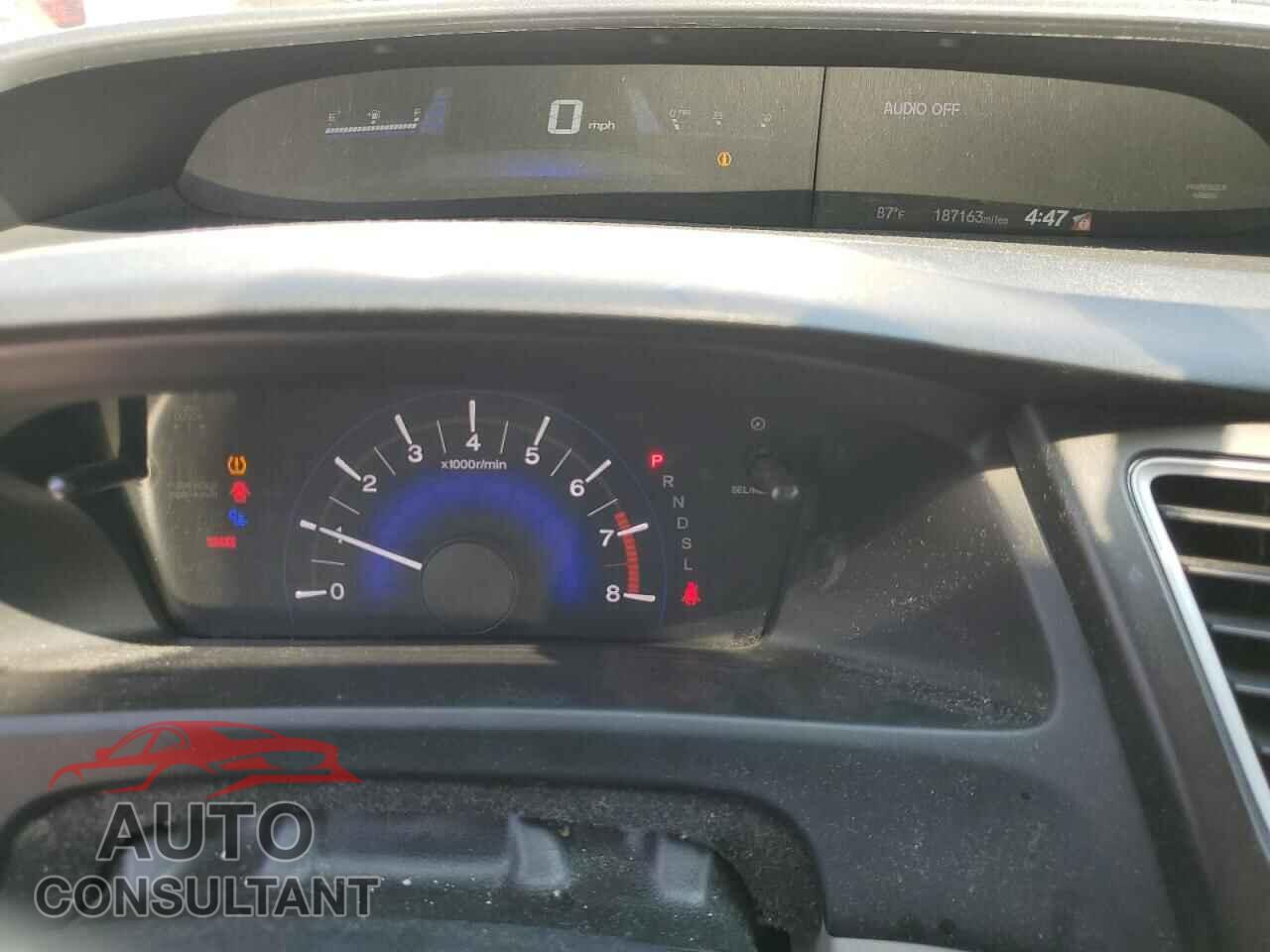 HONDA CIVIC 2015 - 19XFB2F55FE056180