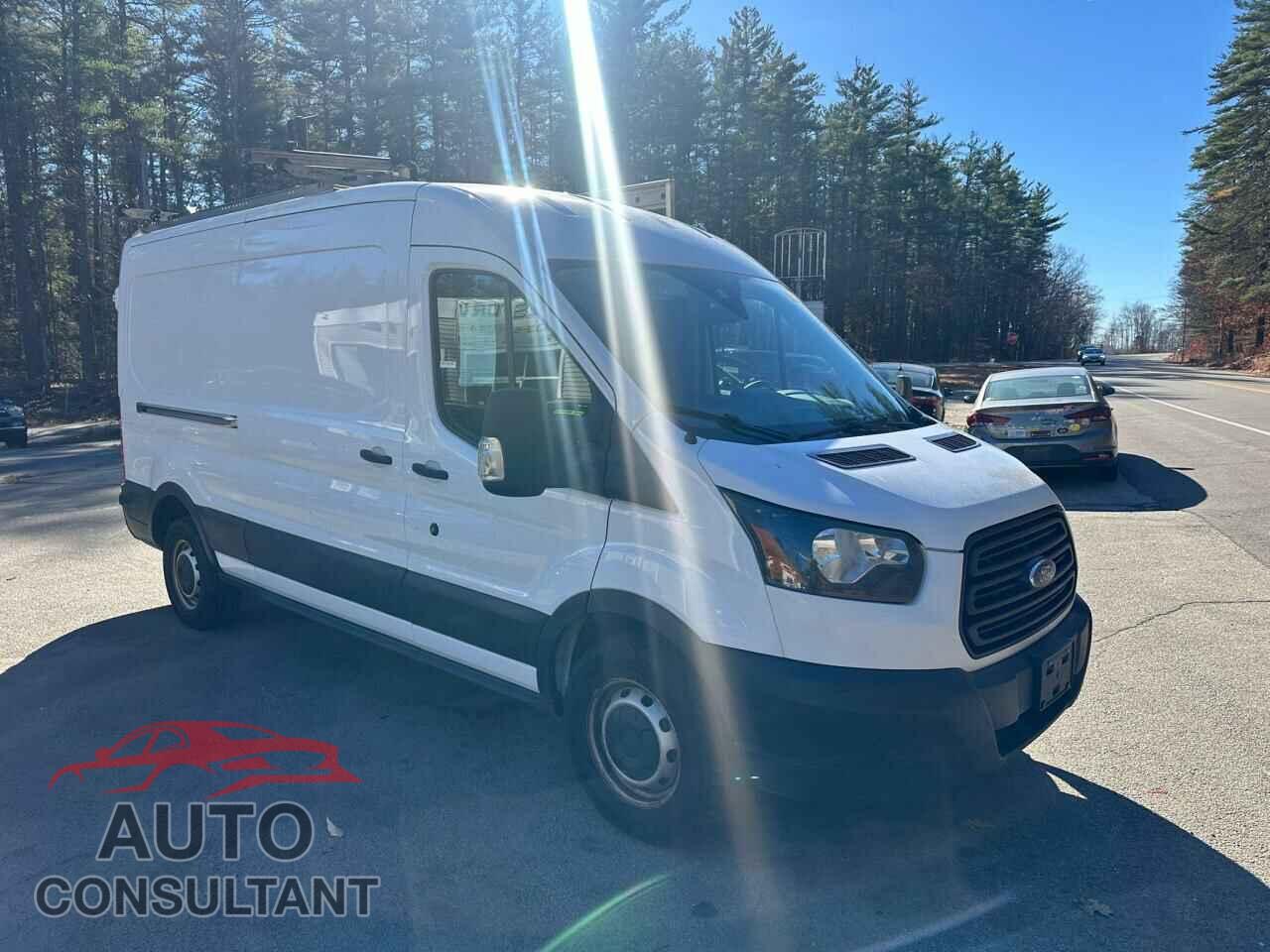 FORD TRANSIT 2019 - 1FTYR2CM9KKA13015