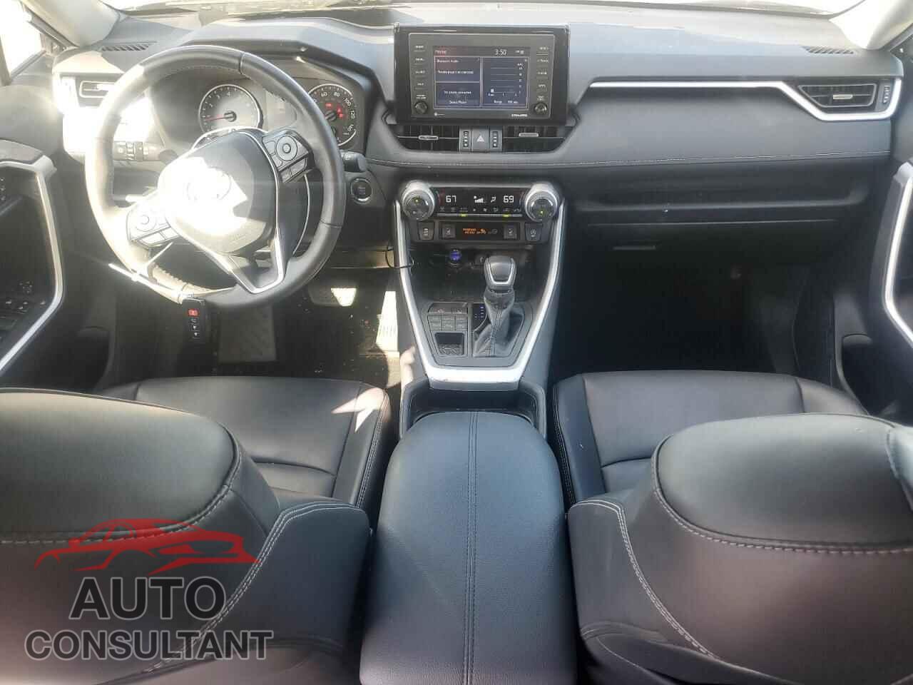 TOYOTA RAV4 2021 - 2T3A1RFVXMC223139