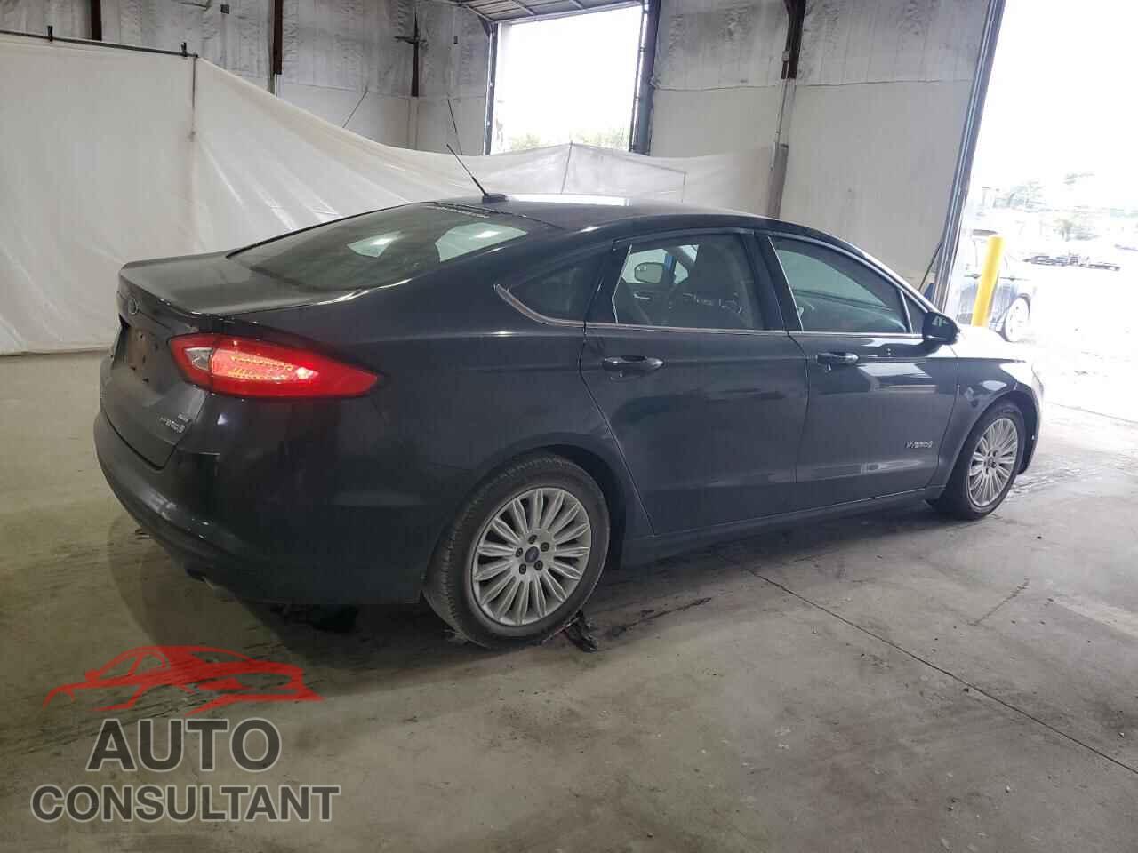 FORD FUSION 2015 - 3FA6P0LU0FR215817