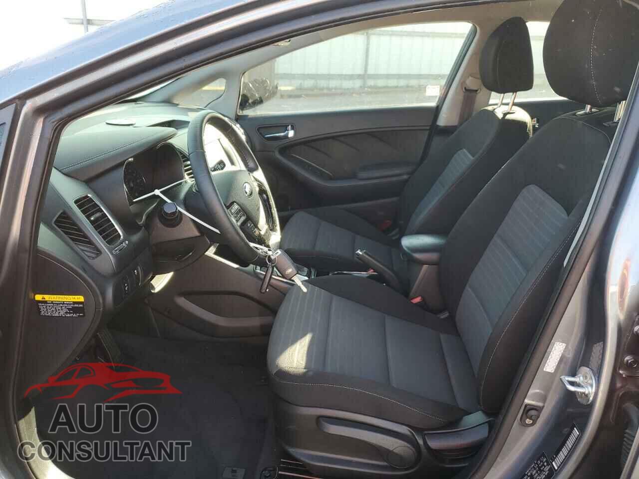 KIA FORTE 2017 - 3KPFL4A7XHE074078