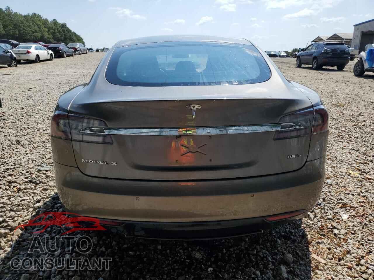 TESLA MODEL S 2015 - 5YJSA1E25FF102636