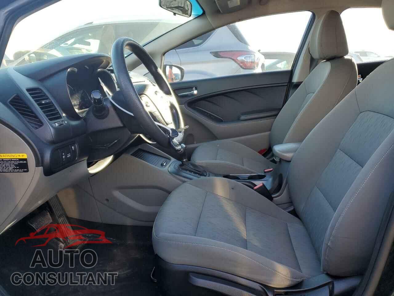 KIA FORTE 2015 - KNAFK4A66F5378301