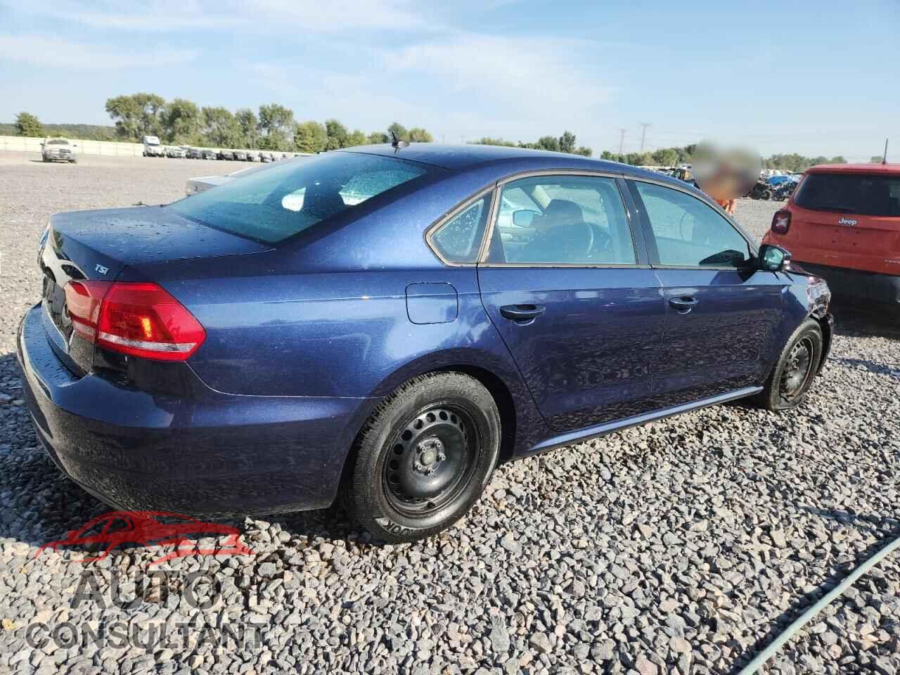 VOLKSWAGEN PASSAT 2015 - 1VWAT7A30FC023540