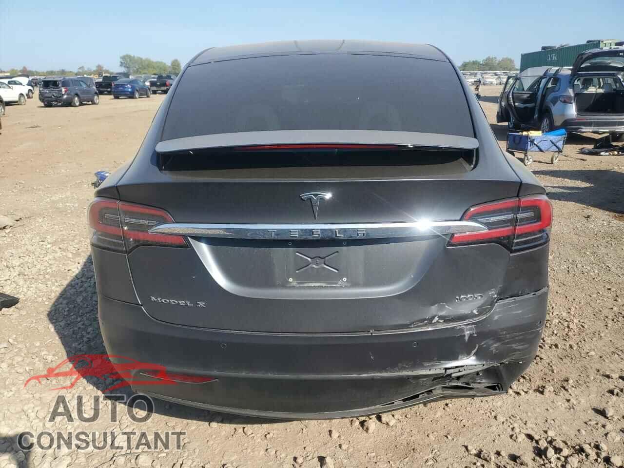 TESLA MODEL X 2017 - 5YJXCBE23HF066258
