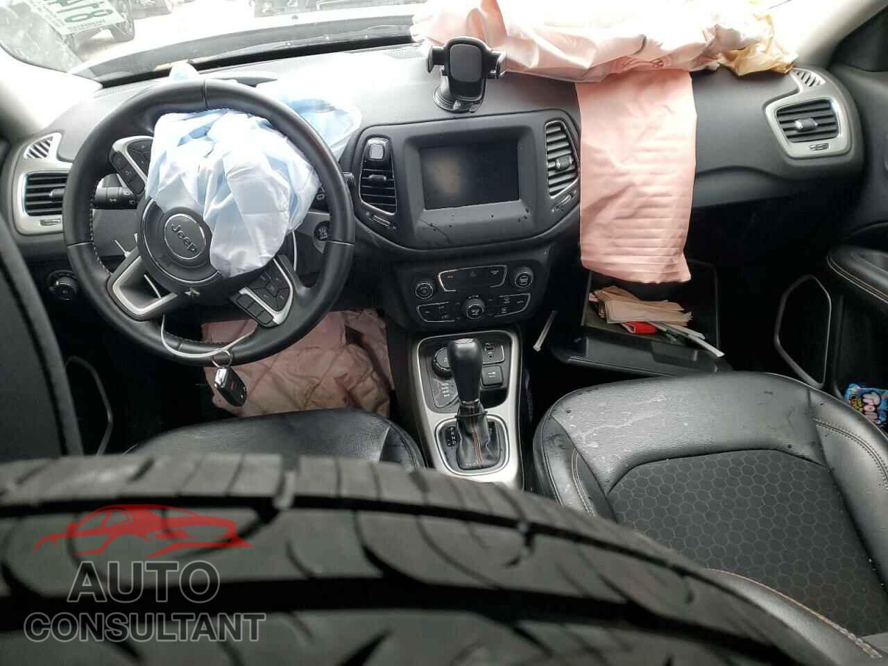 JEEP COMPASS 2019 - 3C4NJDBB1KT679744