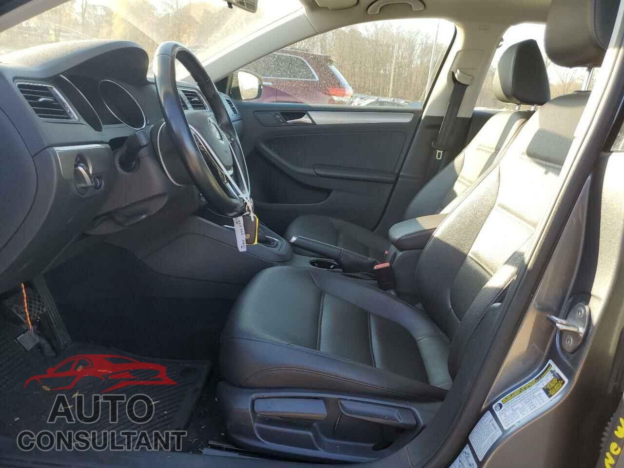 VOLKSWAGEN JETTA 2017 - 3VWDB7AJ7HM372906