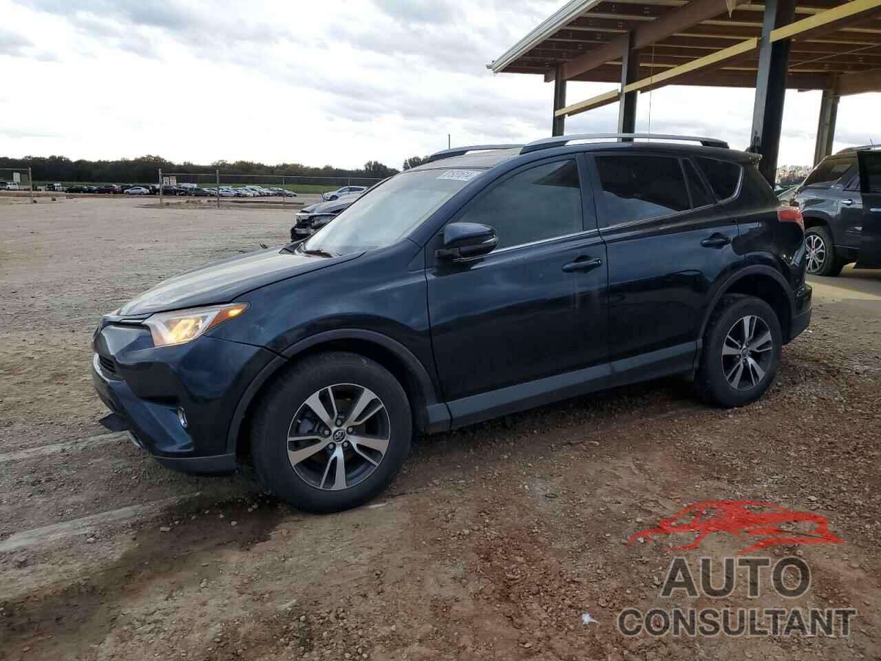 TOYOTA RAV4 2017 - JTMWFREV7HD104992