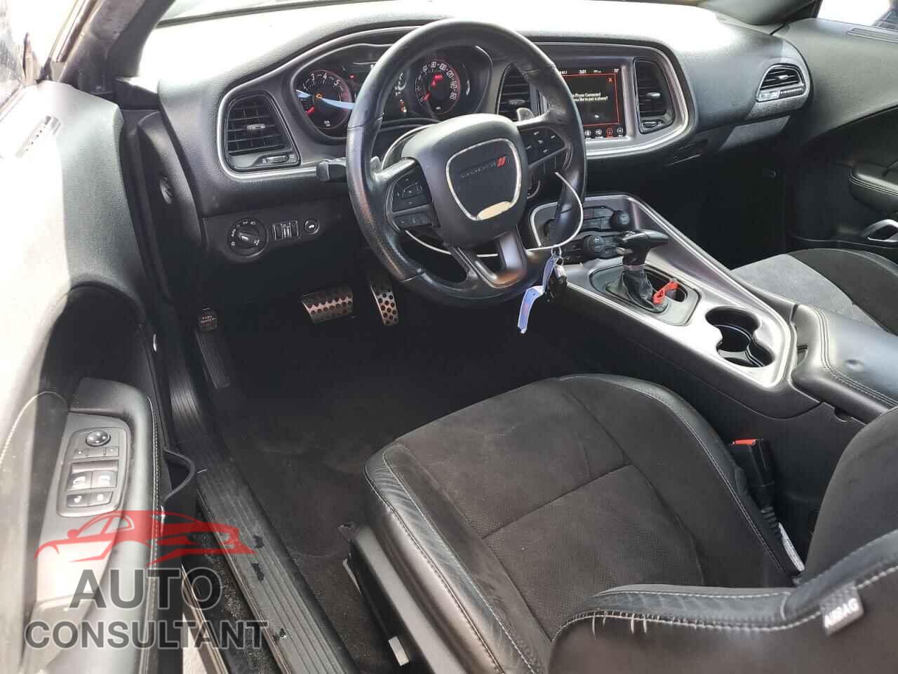 DODGE CHALLENGER 2019 - 2C3CDZBT5KH677075