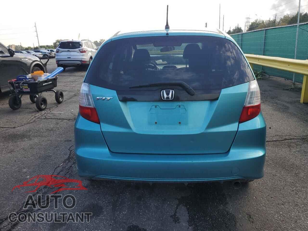 HONDA FIT 2013 - JHMGE8G35DC015708
