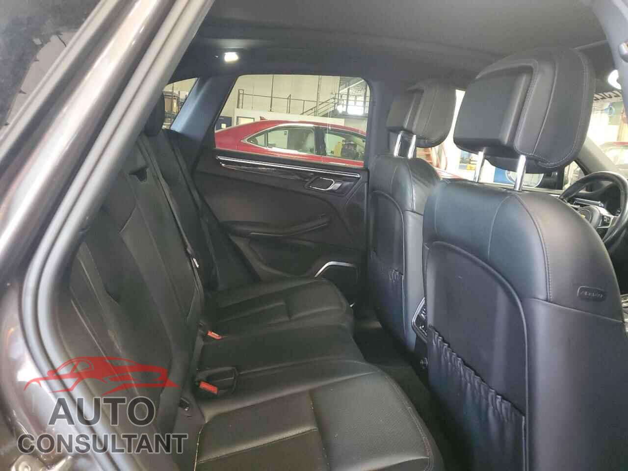 PORSCHE MACAN 2015 - WP1AB2A54FLB74261