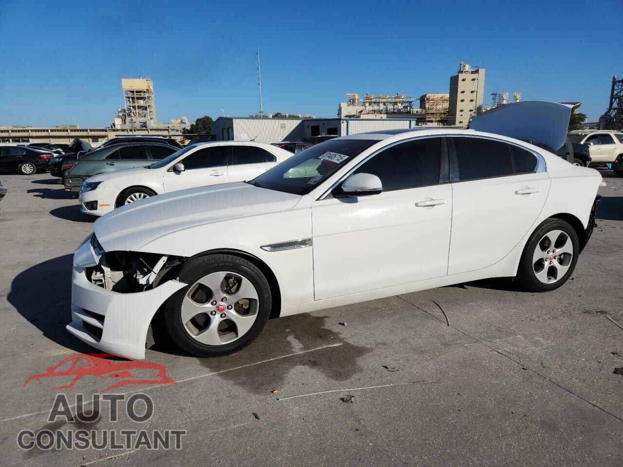 JAGUAR XE 2017 - SAJAR4BG2HA976185