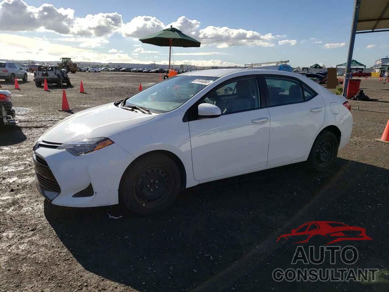 TOYOTA COROLLA 2019 - 2T1BURHE2KC218337