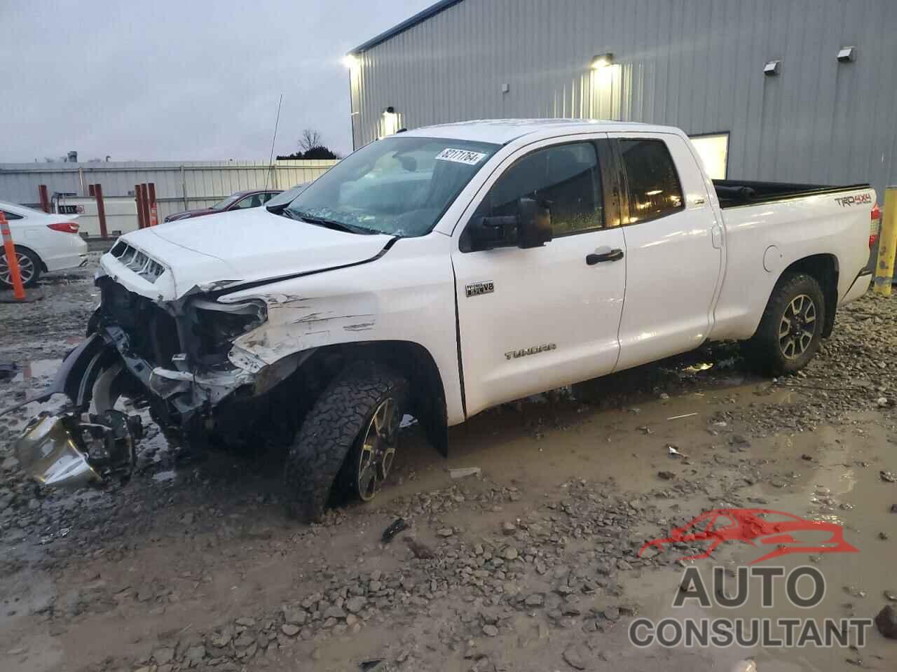 TOYOTA TUNDRA 2016 - 5TFUY5F10GX499326