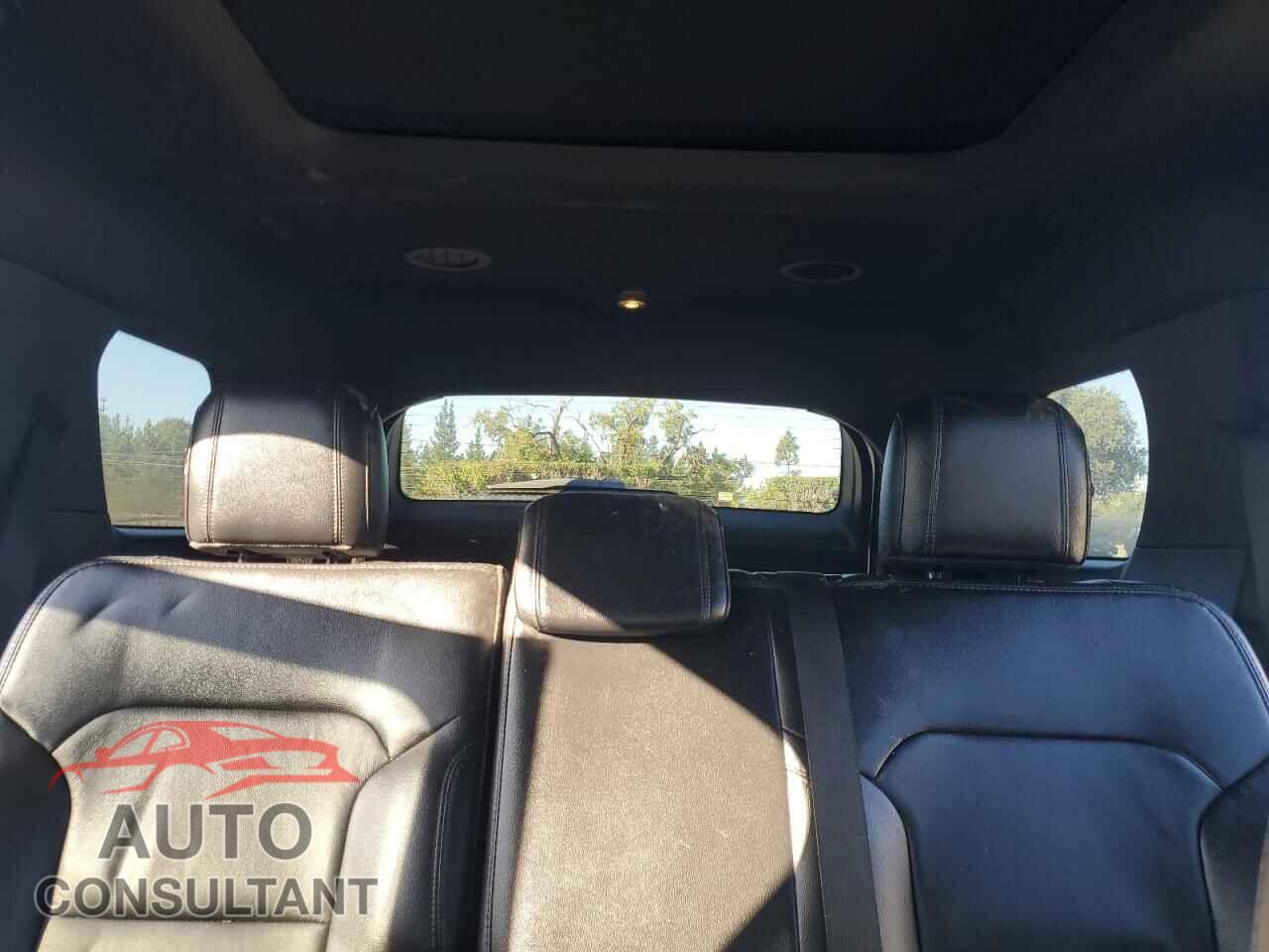 FORD EXPLORER 2017 - 1FM5K7D84HGD64221