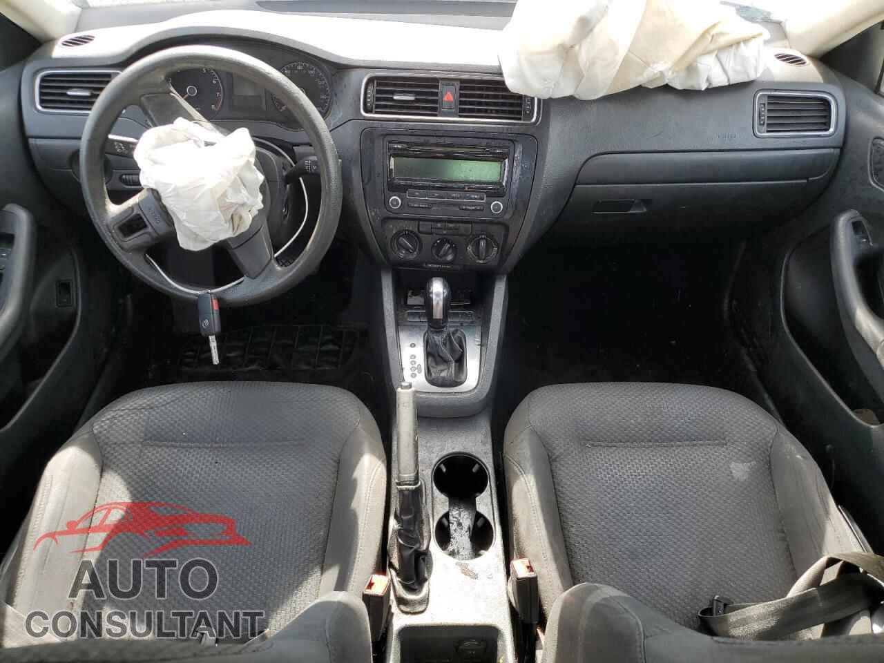 VOLKSWAGEN JETTA 2012 - 3VW2K7AJ2CM392027