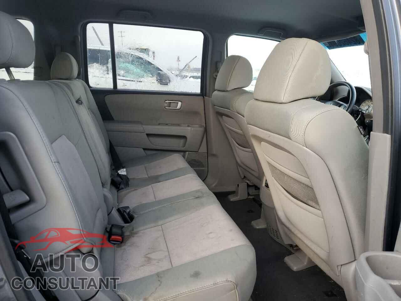 HONDA PILOT 2010 - 5FNYF4H4XAB004835