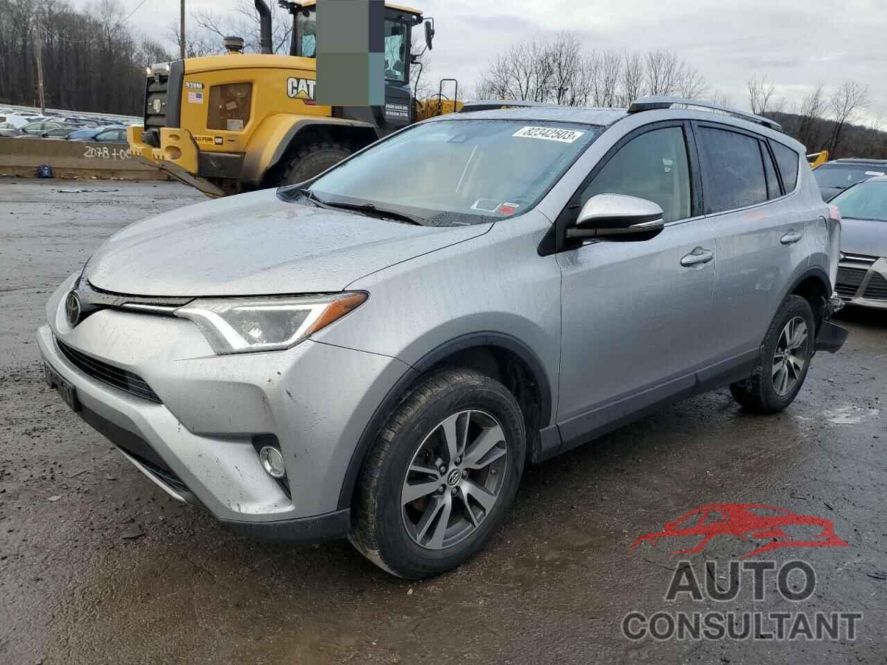 TOYOTA RAV4 2018 - JTMRFREV5JJ202861