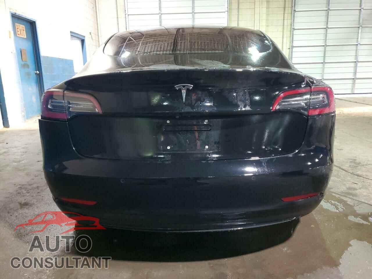 TESLA MODEL 3 2018 - 5YJ3E1EAXJF048730