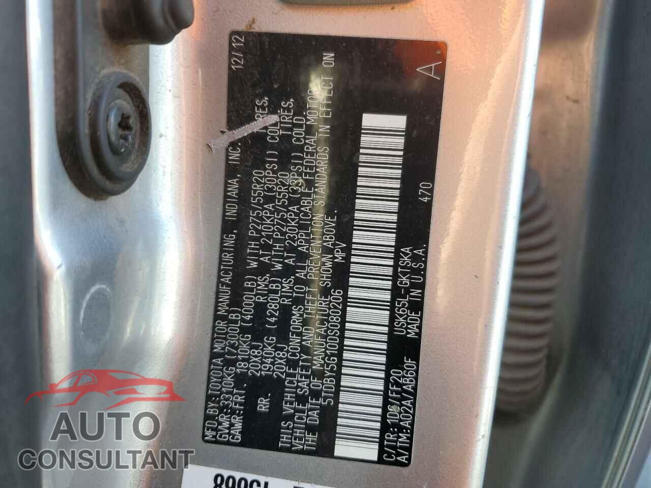 TOYOTA SEQUOIA 2013 - 5TDBY5G10DS080206