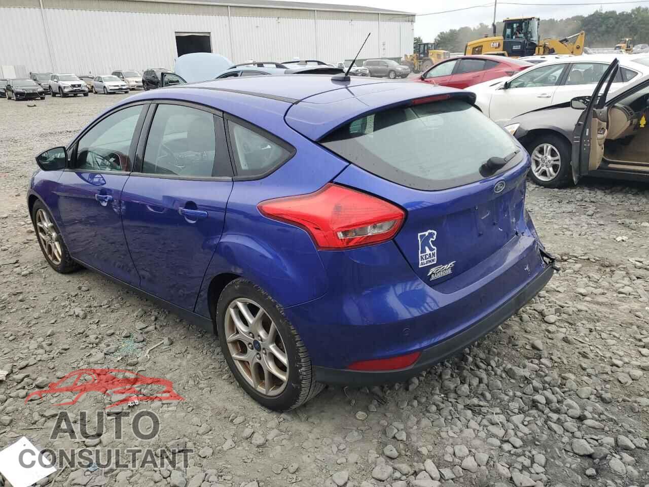 FORD FOCUS 2015 - 1FADP3K24FL310677