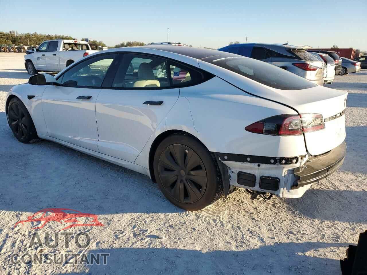 TESLA MODEL S 2022 - 5YJSA1E58NF469233