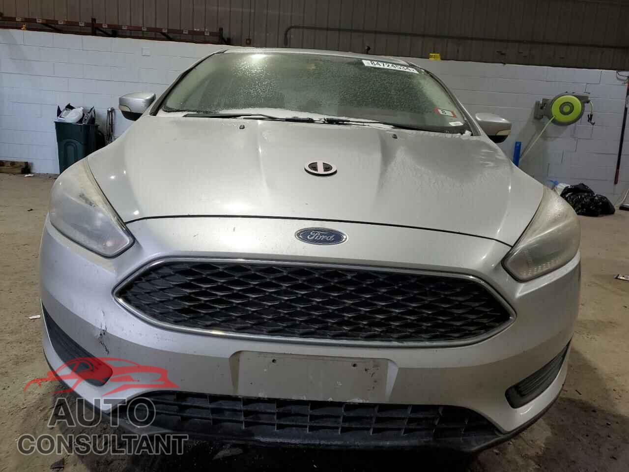 FORD FOCUS 2017 - 1FADP3K20HL267247