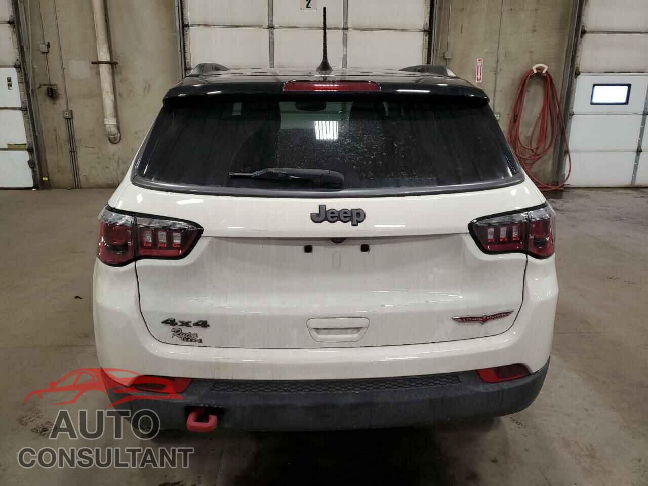 JEEP COMPASS 2018 - 3C4NJDDB9JT485720