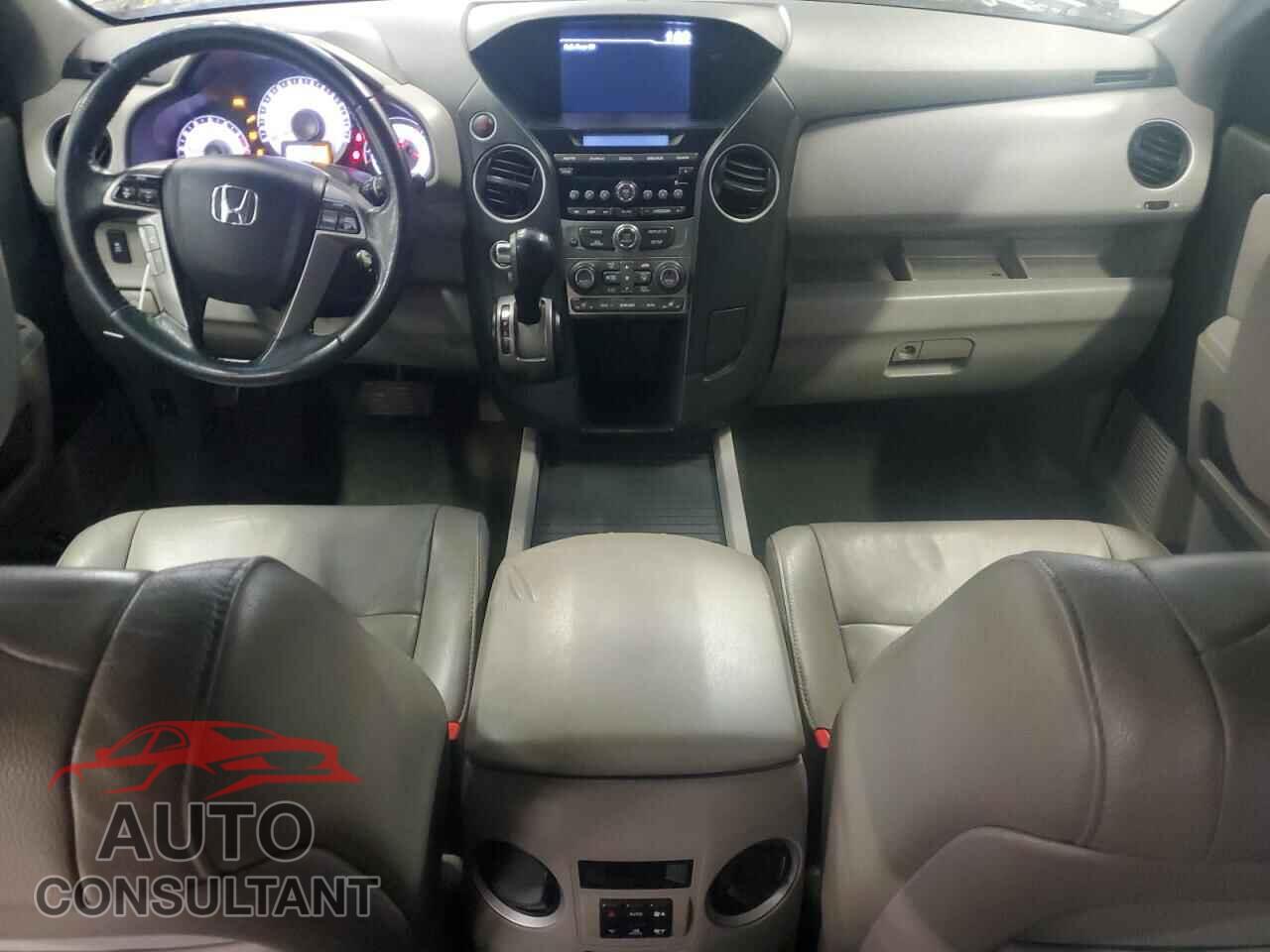HONDA PILOT 2015 - 5FNYF4H57FB025366