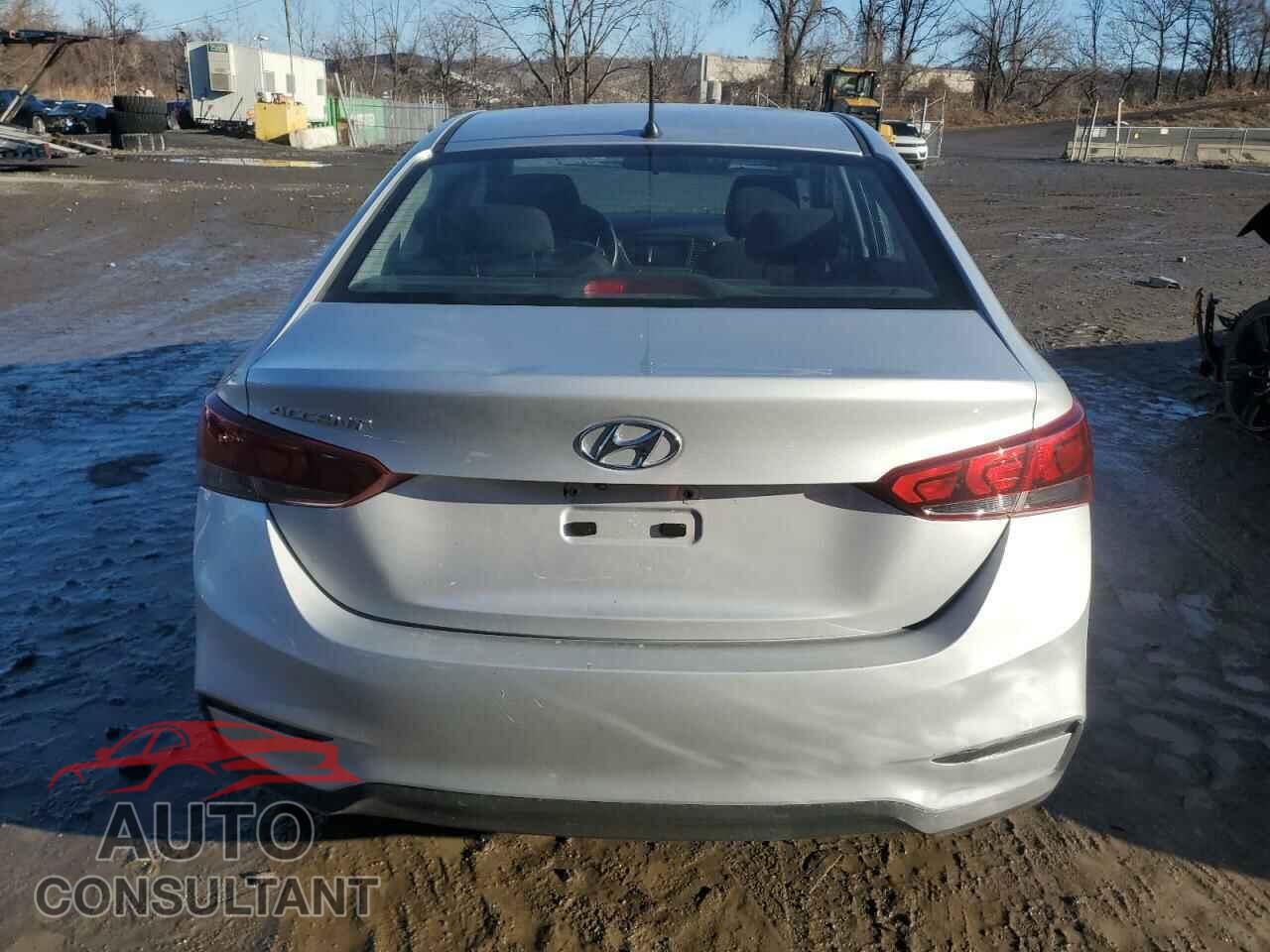 HYUNDAI ACCENT 2018 - 3KPC24A31JE015459