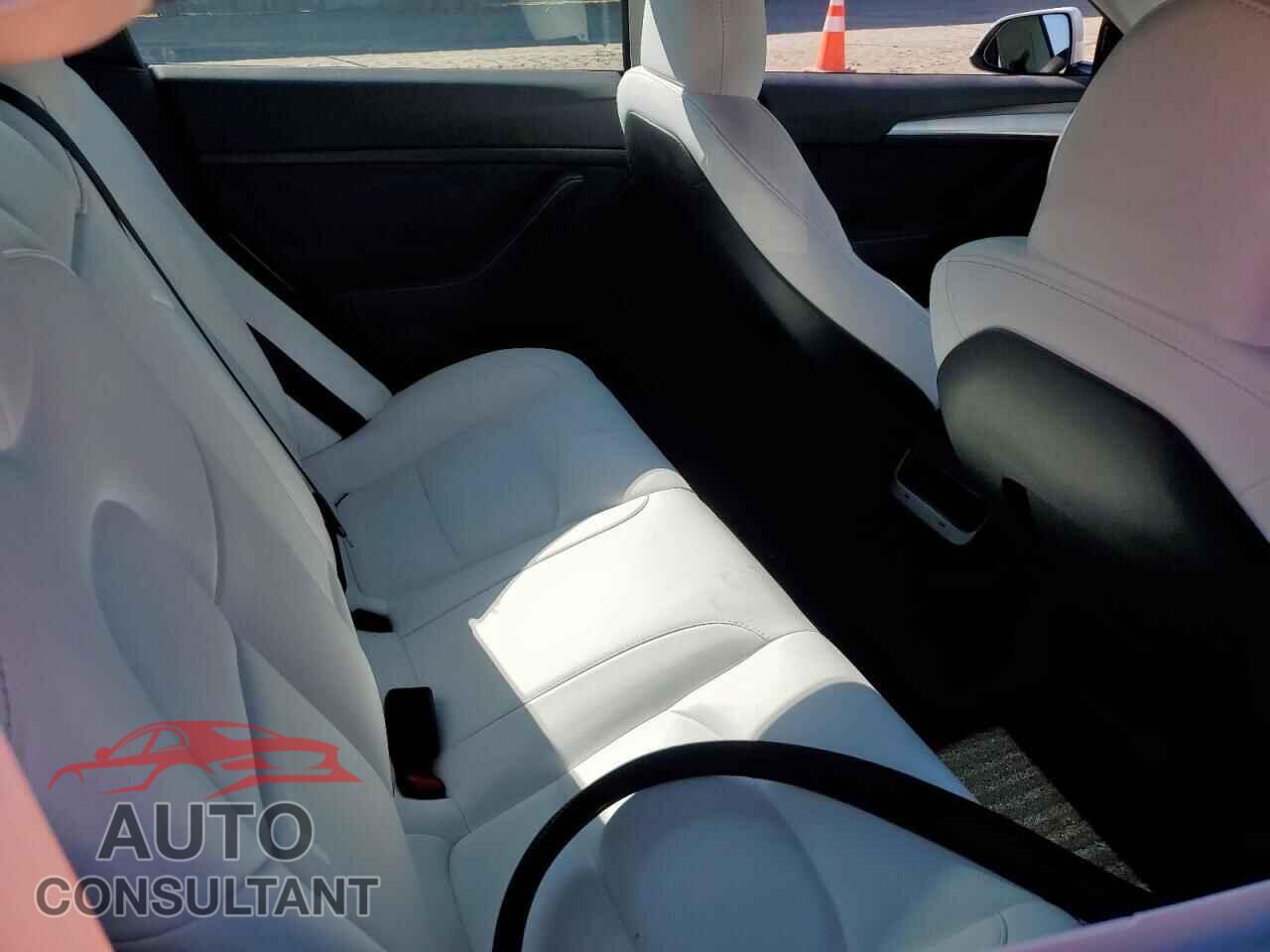 TESLA MODEL 3 2023 - 5YJ3E1EA5PF618142