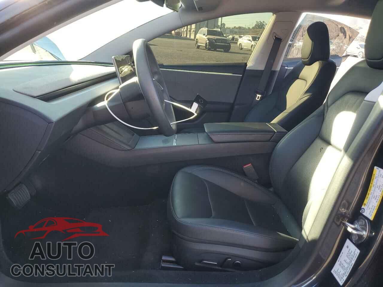 TESLA MODEL 3 2024 - 5YJ3E1EA0RF736893