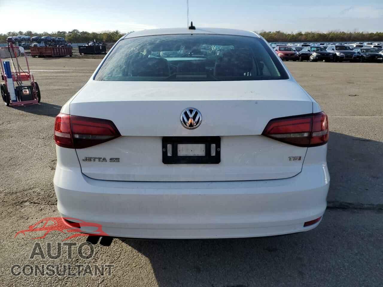 VOLKSWAGEN JETTA 2017 - 3VWDB7AJ3HM383000