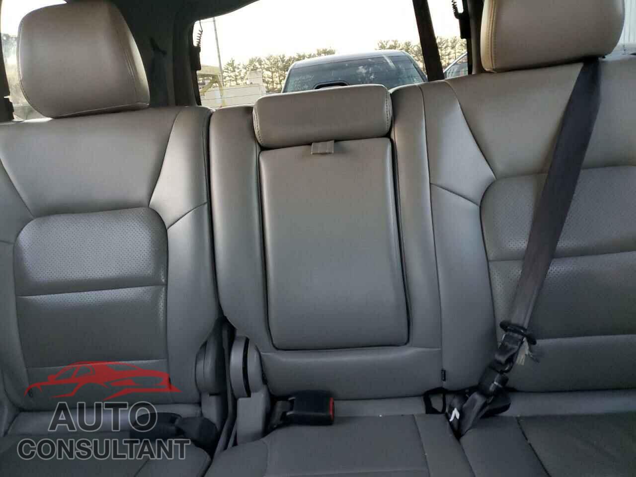HONDA PILOT 2012 - 5FNYF4H20CB005736