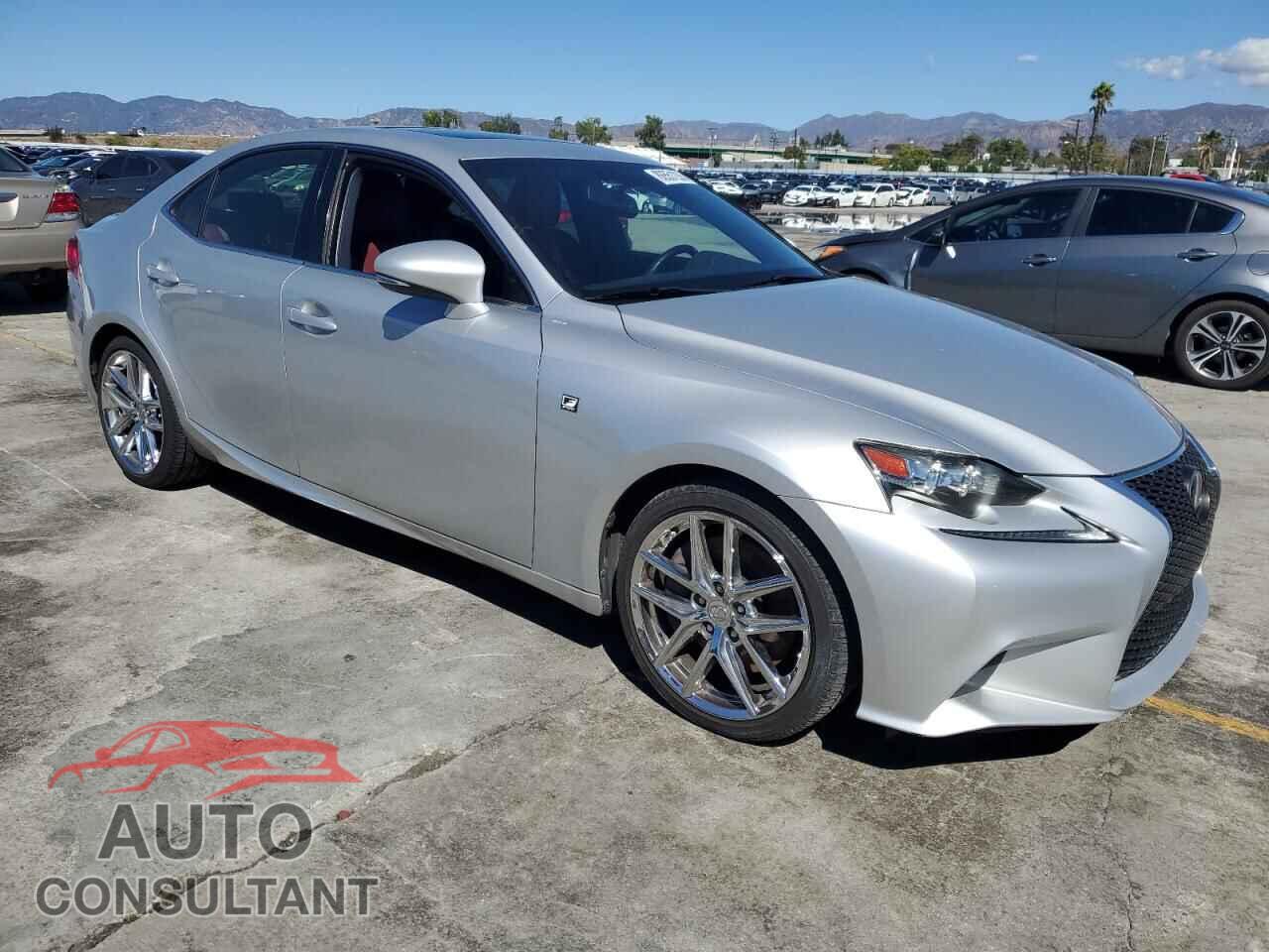 LEXUS IS 2014 - JTHBE1D22E5013224