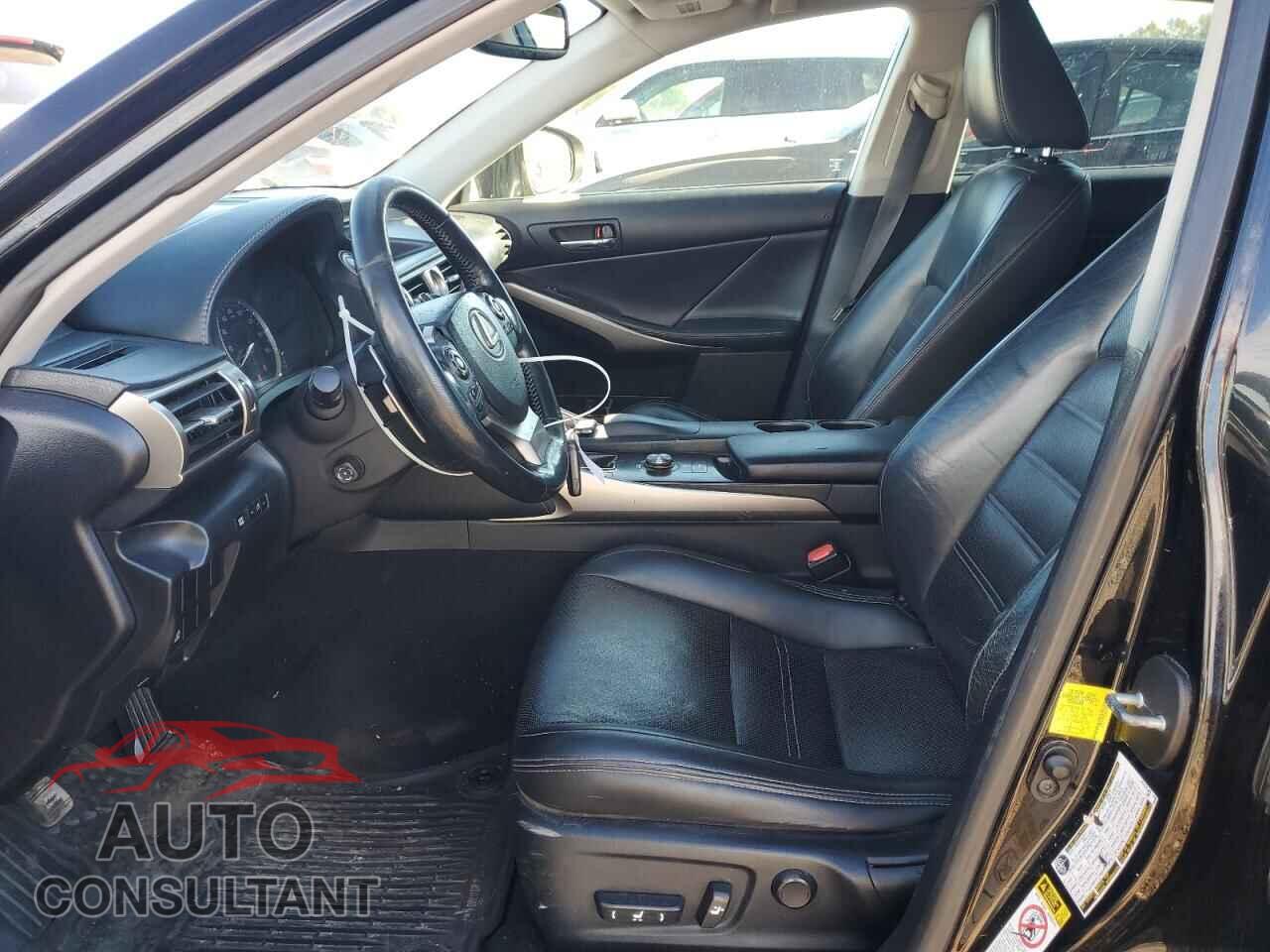 LEXUS IS 2015 - JTHCF1D23F5019584