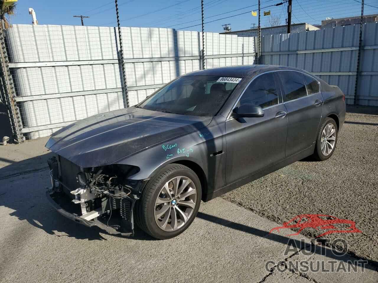 BMW 5 SERIES 2016 - WBA5A5C56GD528360