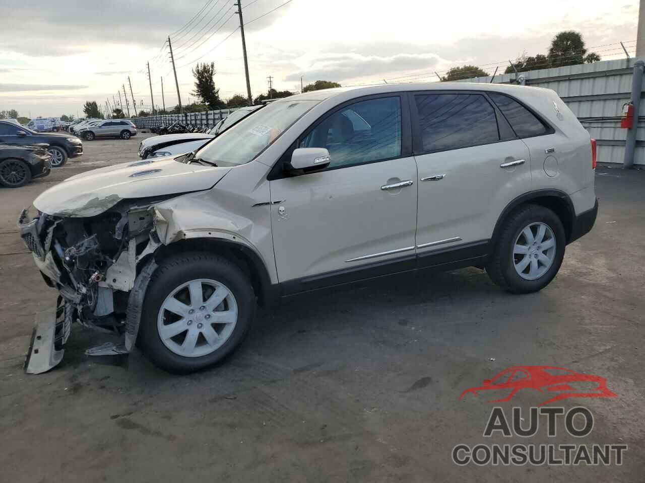 KIA SORENTO 2011 - 5XYKT3A12BG045074