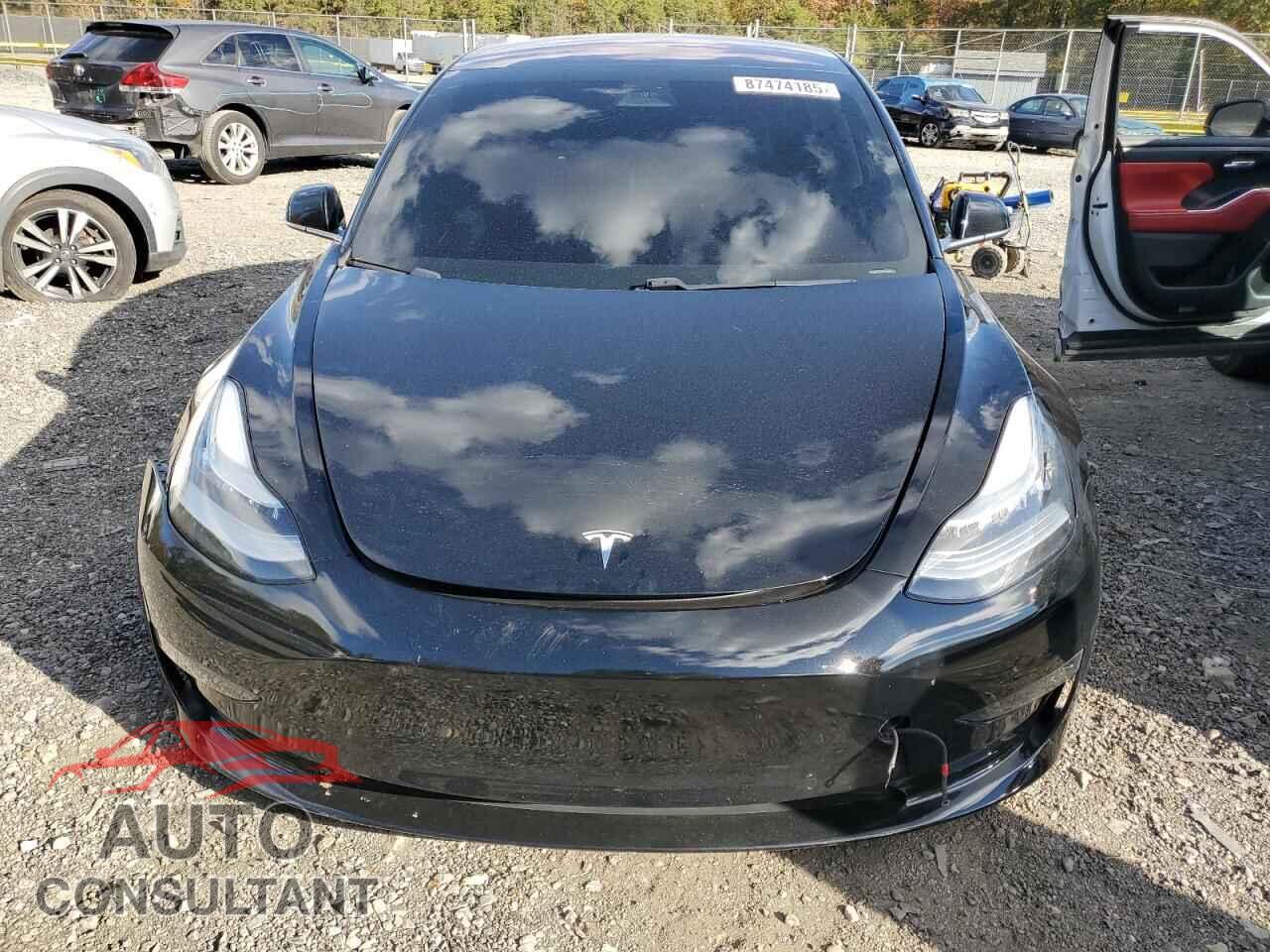TESLA MODEL 3 2018 - 5YJ3E1EB6JF103196