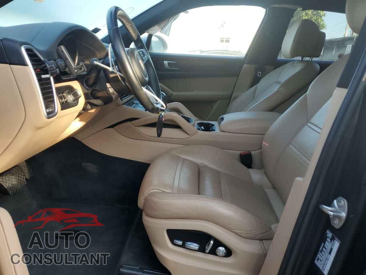 PORSCHE CAYENNE 2019 - WP1AA2AYXKDA10580