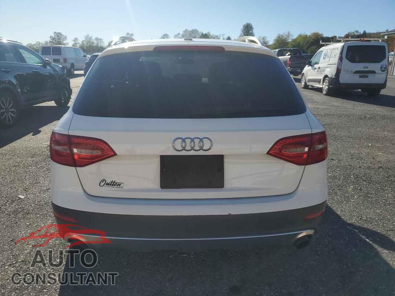 AUDI A4 2015 - WA1TFAFLXFA012821
